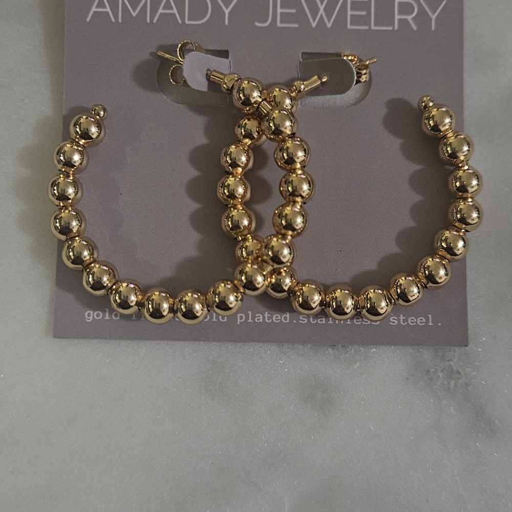Elegant Gold Beaded Hoop Earrings - Picture 4 of 6